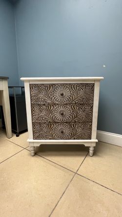 COSIEST solid wood storage cabinet