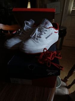 Reebok Classics M11.5