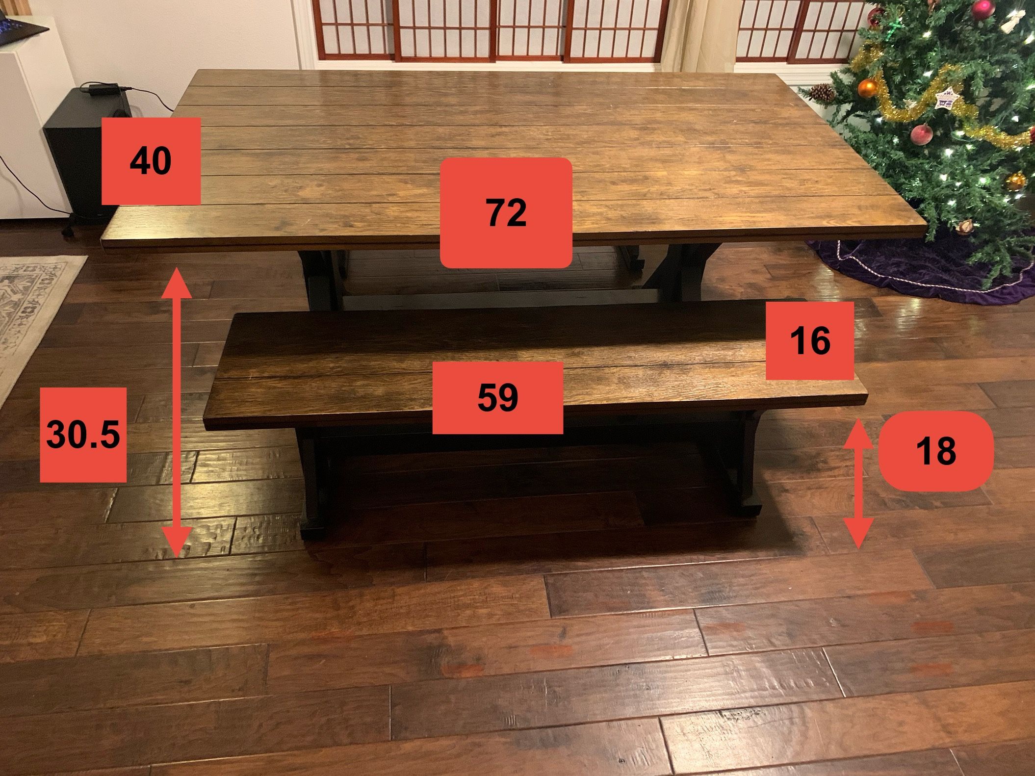 Table + 2 Benches