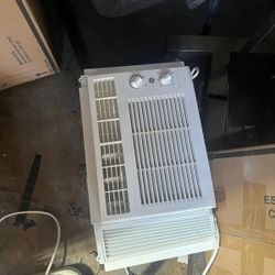 Window Air Conditioner 