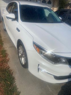 2018 KIA Optima