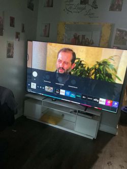 82in Samsung tv