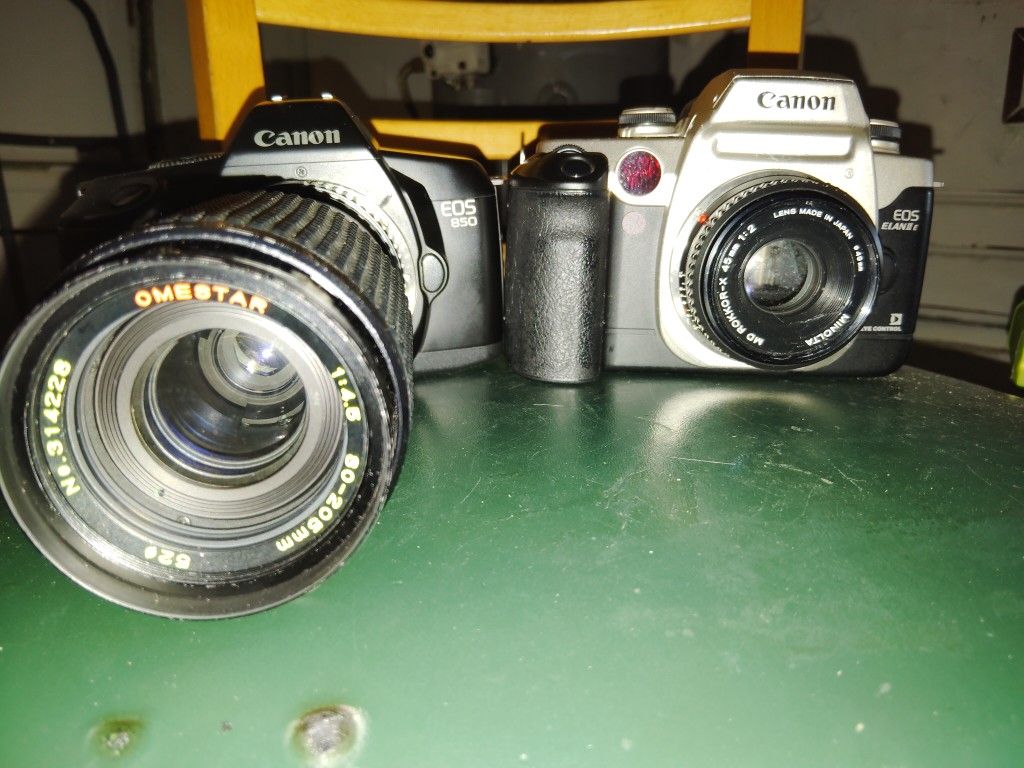 Canon EOS Bundle Include Everything In The Photos