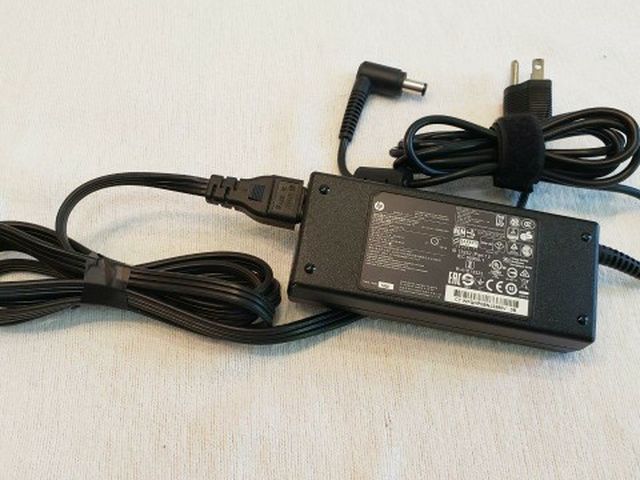 HP AC Adapter TPC-CA57 19.5v 4.62A 90W Power Supply 848054-002