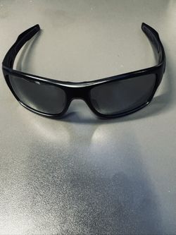 Oakley Turbine sunglasses (model OO9263), a popular sport/performance style from Oakley known for their durable, active-ready design. Detail