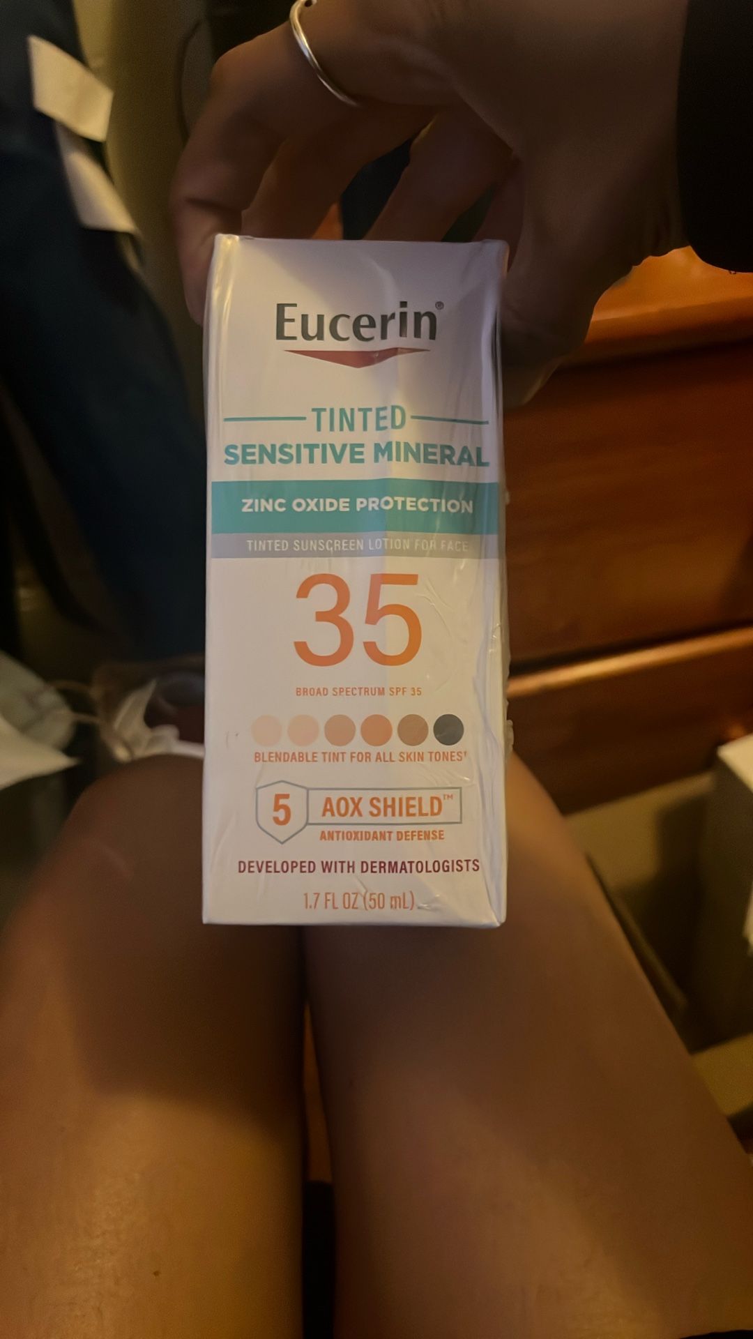 Eucerin Tinted Sensitive Mineral Face Lotion 35spf