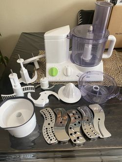 New Braun -12 Cup Food Processor 