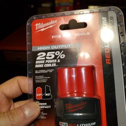 Milwaukee M12 2.5 high Output Battery. 45$. No Offers Accepted. 