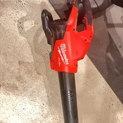 MILWAUKEE DUAL BATTERY BLOWER 