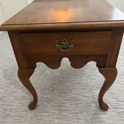 Thomasville Solid Oak Drawers/side Table 