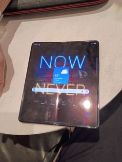 Samsung Galaxy Z Fold 4