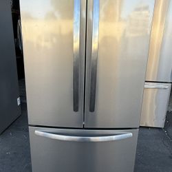 Frigidaire Refrigerator 
