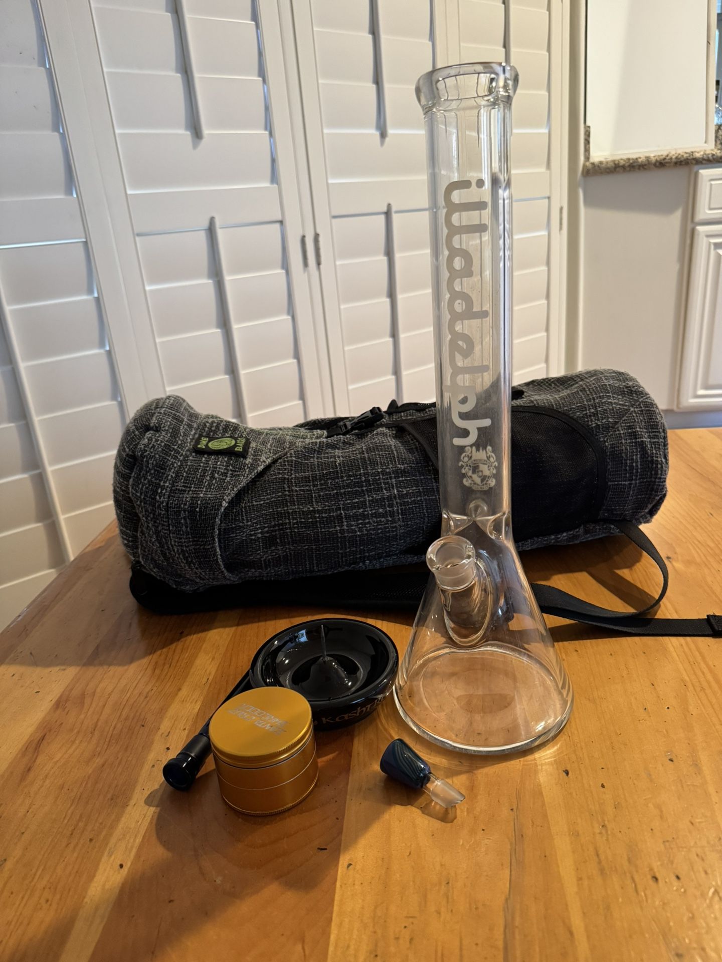 Illadelph 17” Beaker W OG downstem, custom bowl piece, Santa Cruz Grinder, Debowler, and Dime Bag