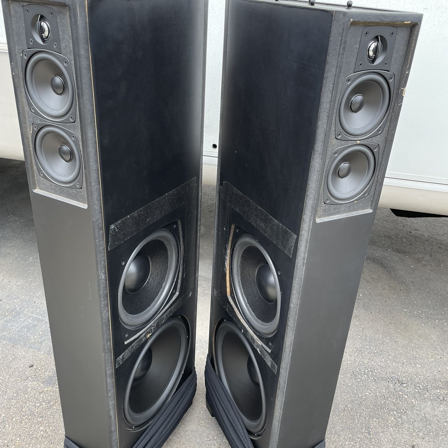 Boston SoundWare スピーカ Boston Acoustics VR975 3-Way Floorstanding Tower Speaker