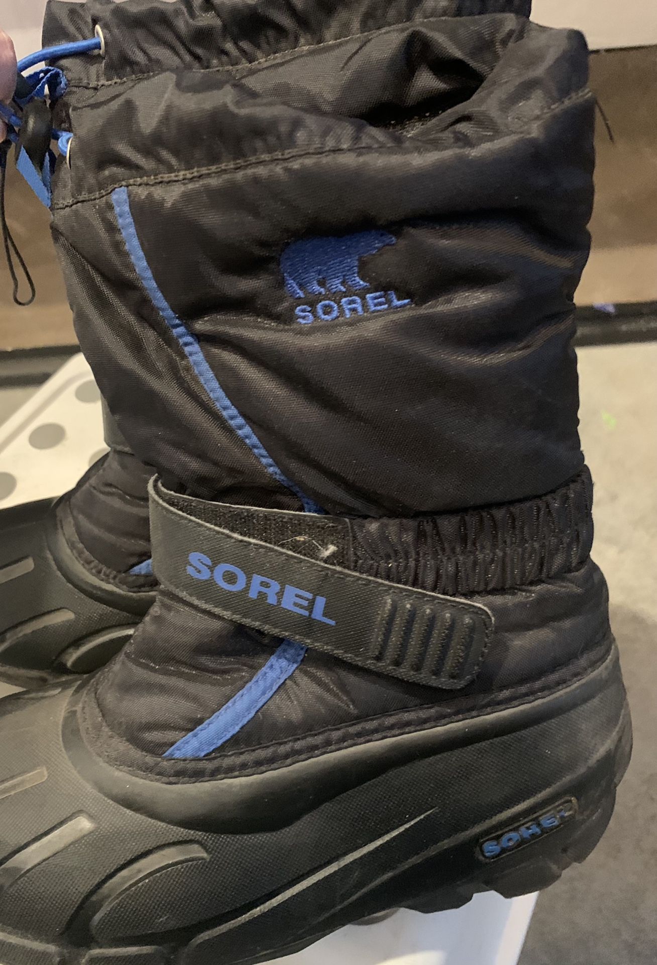 Sorel size 3 snow boots