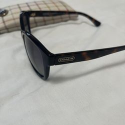 Coach Sunglasses With Case 