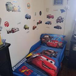 Bed For Toddler And Comes With comforter And Mattress 
