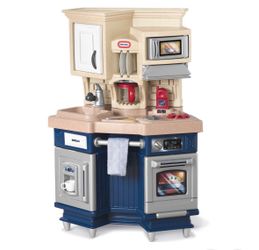 Little yikes kitchen new in box