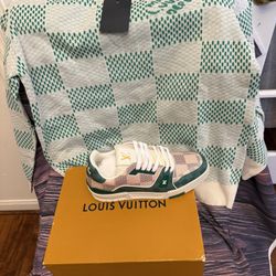 Sweater Size L/XL Sneakers Size 10/11 Brand New Perfect Valentines 💌 Gift 💝 