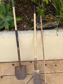 Tools - Shovels and Extension Handle