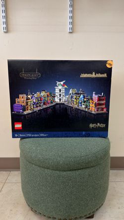 LEGO 76444- HARRY POTTER DIAGON ALLEY WIZARDING SHOPS