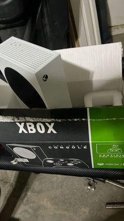 Xbox series S ( Not Turning On , take it and figure out how to fix it for 80$)