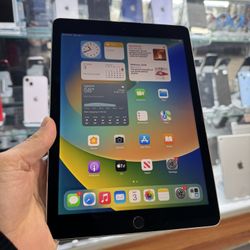 iPad Pro 9.7” 128GB with Cellular Sim Unlocked For School Gaming Or Work 