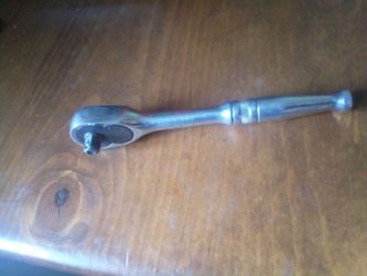 Matco Silver Eagle 1/4 x 5 1/2" Long 72-Tooth Quick Release Tear Drop-Style Fixed-Head Ratchet ARSE5T