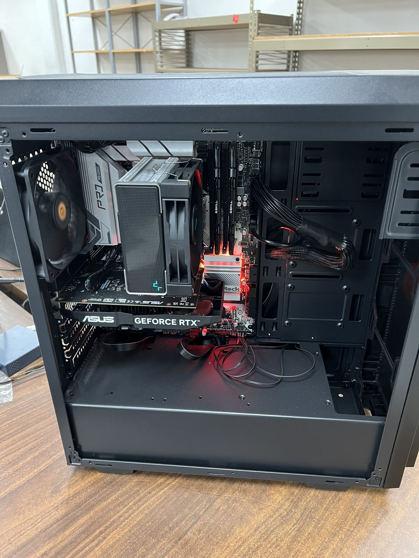 Quiet Budget Friendly Gaming Or Daily Use Pc - Intel i7-12700k Geforce 3050