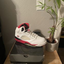 Size 10.5 - Air Jordan 5 Retro 2006 Fire Red NEW DS!!
