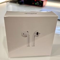 Airpods with Charging case