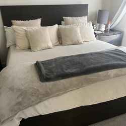 Modern King Bedroom Set w/ Adjustable Bed – Heavy-Duty, Excellent Condition