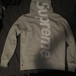 Supreme Hoodie 