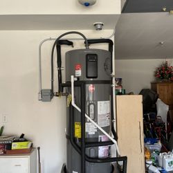 FREE WATER HEATER WITH INSTALLATION 