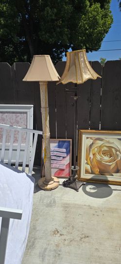 Floor lamp