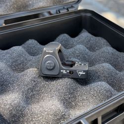 Trijicon RMR Type 2 3.25 MOA Red Dot – NEW – With Mount & Receipt