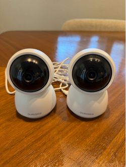 2x Qurisee Smart Security Cameras