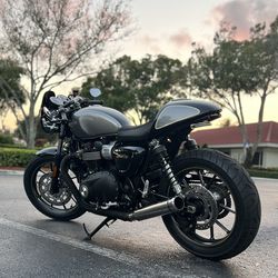 2017 Triumph Street Cup 900