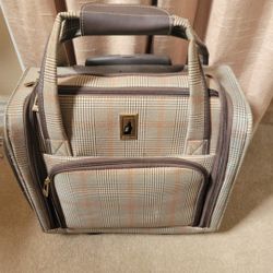 London Fog Carry-On Roll Luggae Bag
