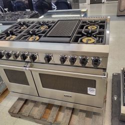 Viking Gas stove top for Sale in Phoenix, AZ - OfferUp