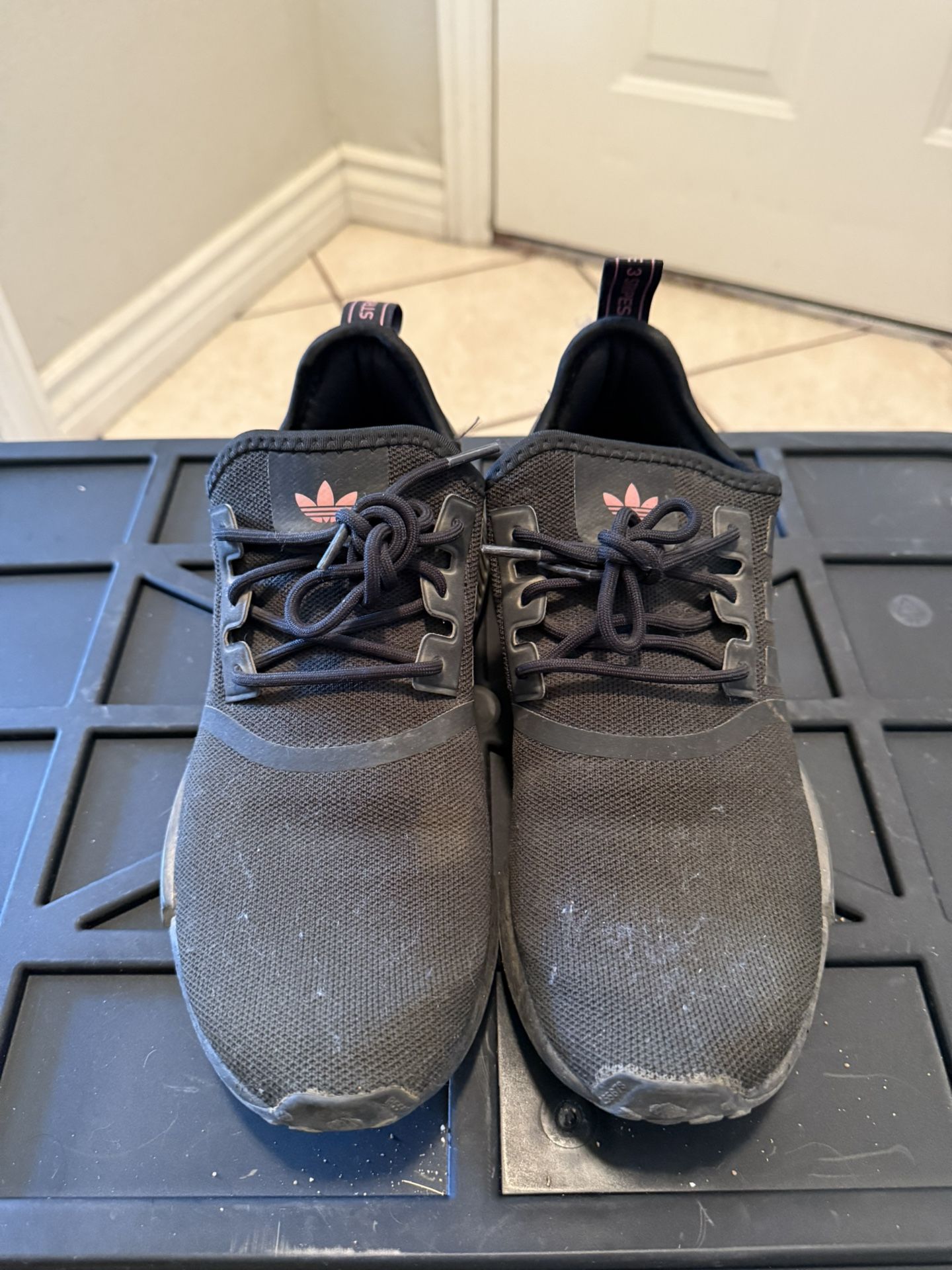 Adidas Runners ( 10us )