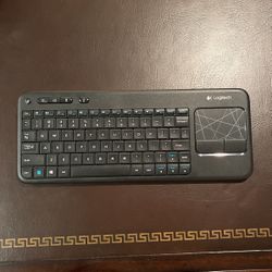Logitech Wireless Keyboard 