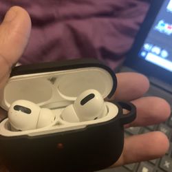 Used Air Pods Pros 