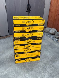 DEWALT DCB104 12V/20V/60V MAX 4-Port Lithium-Ion Fast Battery Charger (each)