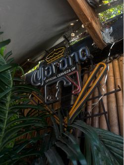 Corona bar light