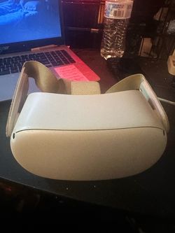 Meta Quest 2 VR Headset