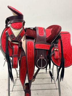 Montura bordada