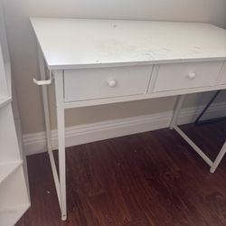 Kid’s Desk