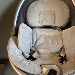 BabyBond infant swing