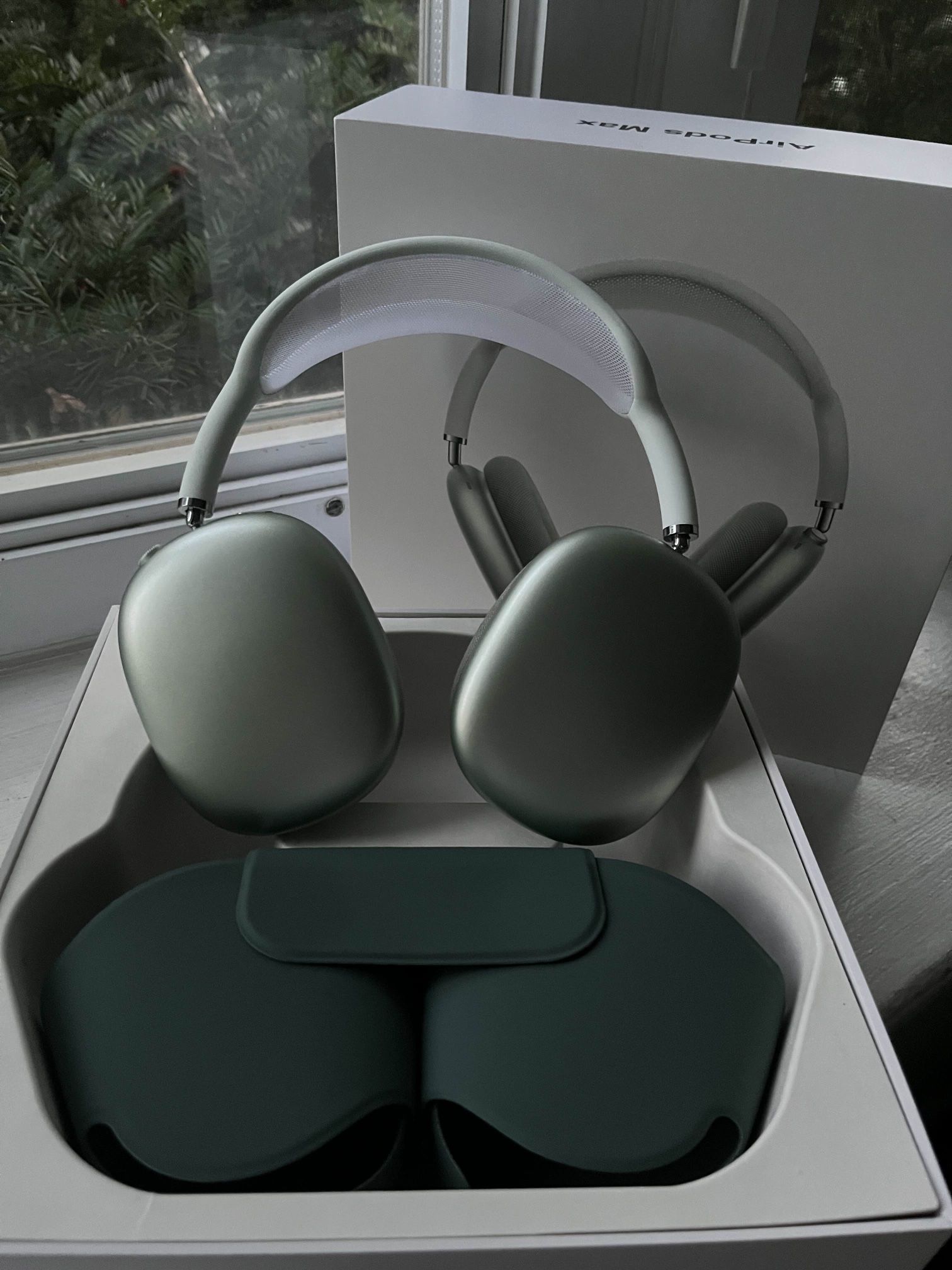 AirPod Maxes